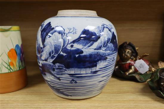 A Chinese blue and white ginger jar,18th century Height 23cm